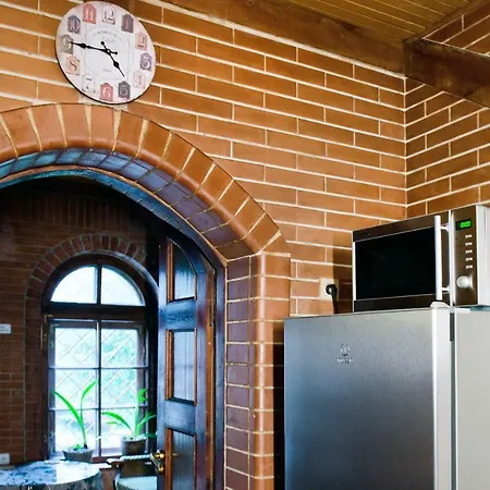 Spacious Ev Apartment